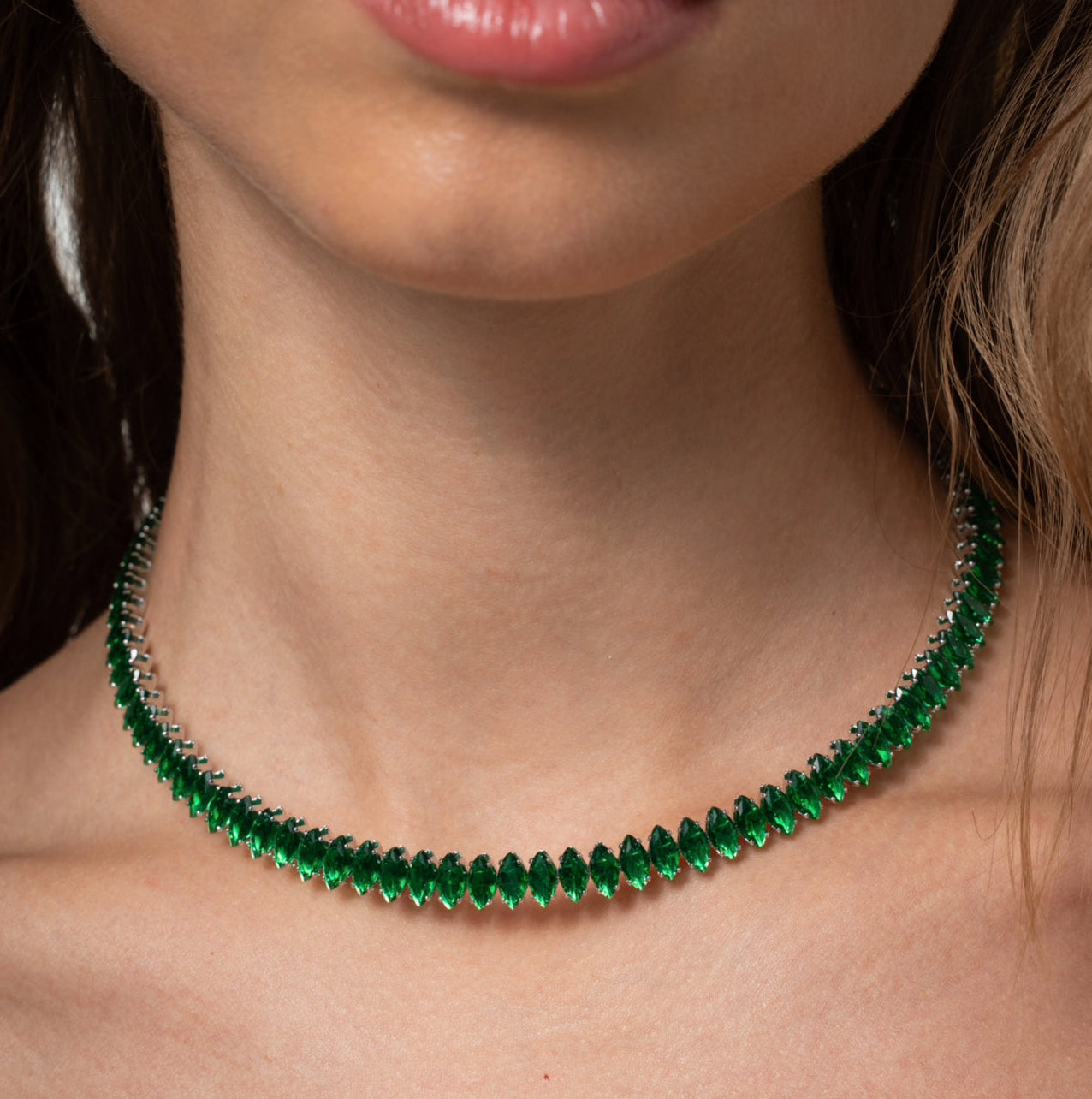 MARQUISE CHOKER EMERALD