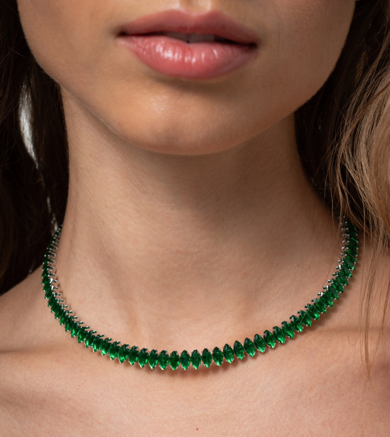 MARQUISE CHOKER EMERALD
