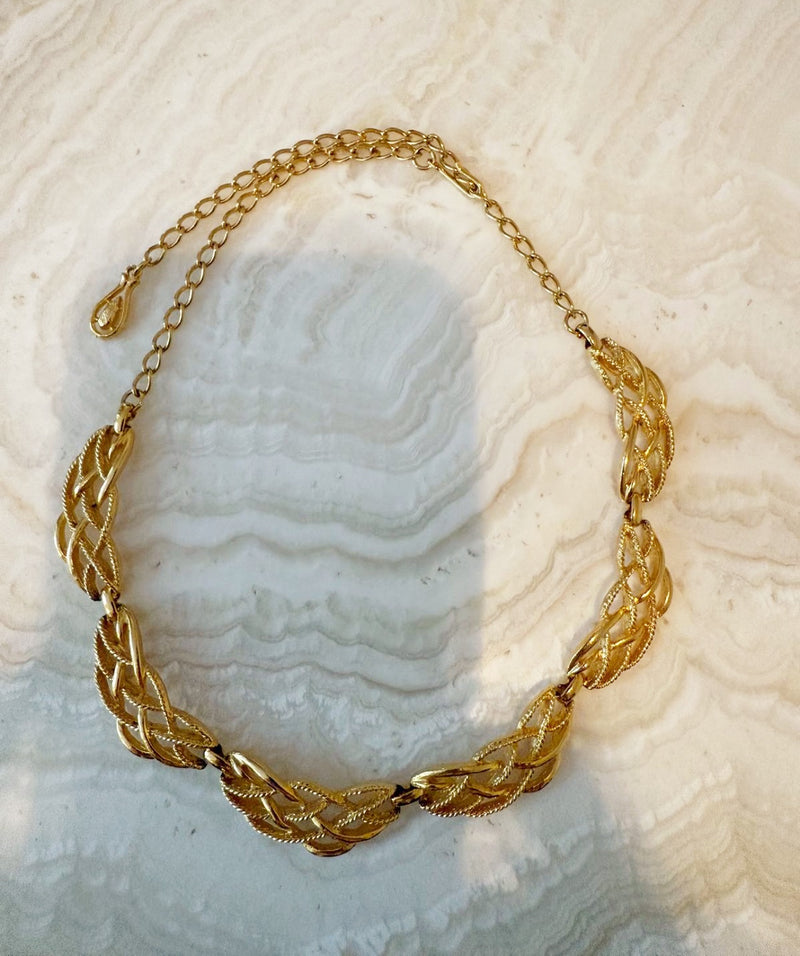 PILLOW TALK NECKLACE