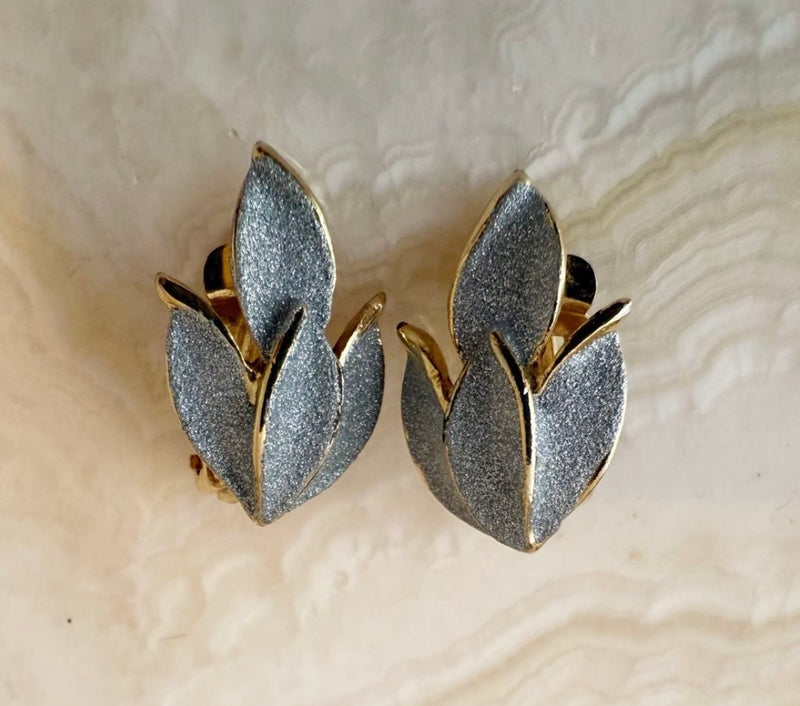 GLITTER LEAF CLIP-ONS