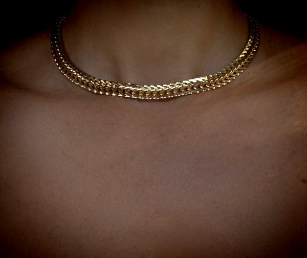 REGAL NECKLACE