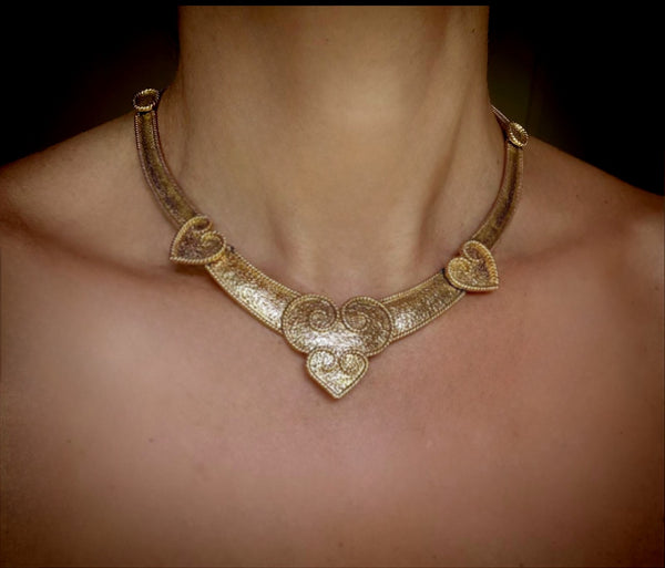 ORNATE NECKLACE