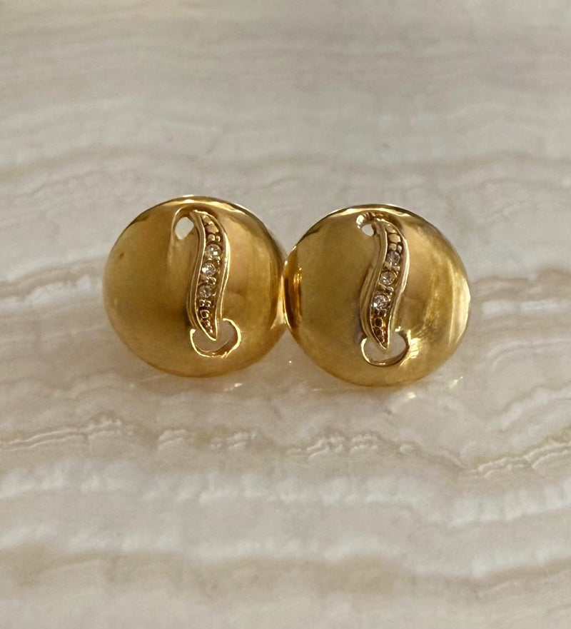 BUTTON TOP EARRINGS