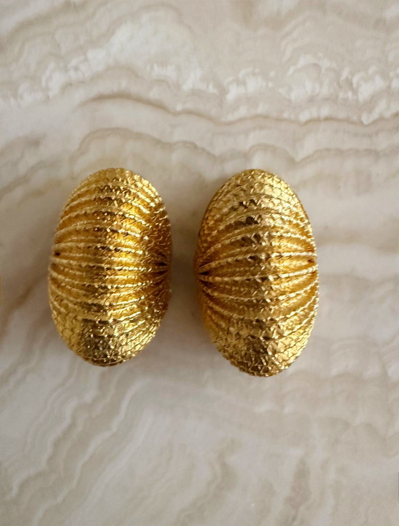 SHELL CLIP-ONS