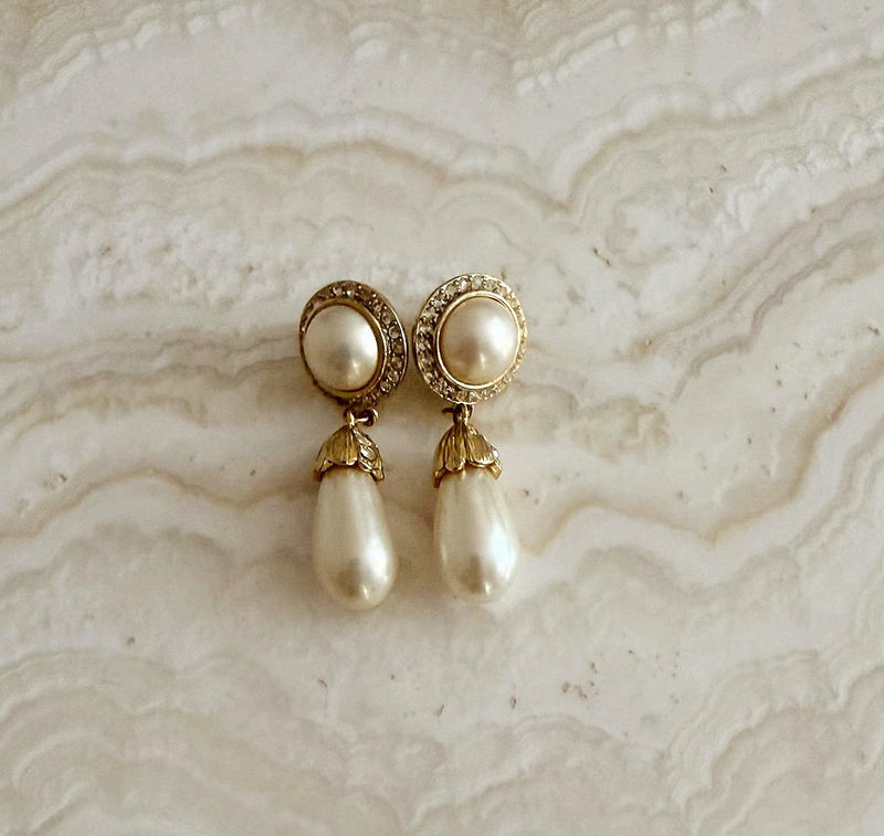 PEARL DROP CLIP-ONS