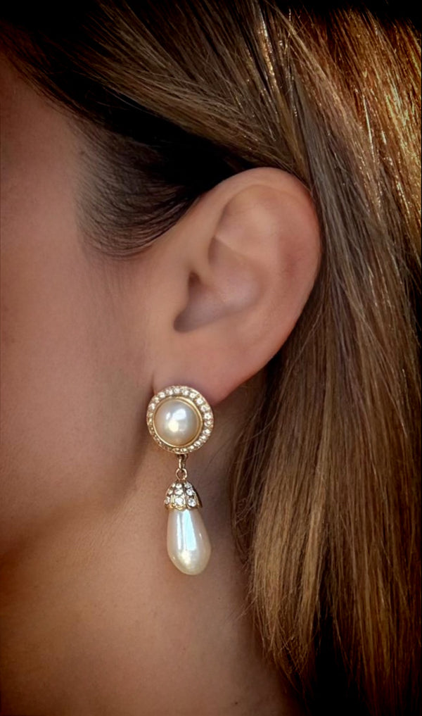 PEARL DROP CLIP-ONS