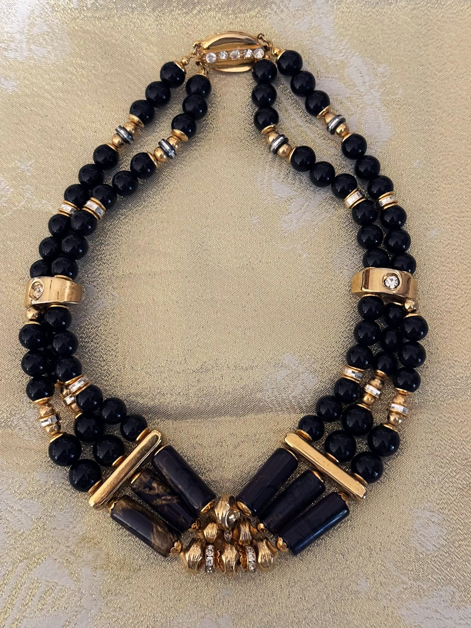 MIDNIGHT MAJESTY NECKLACE