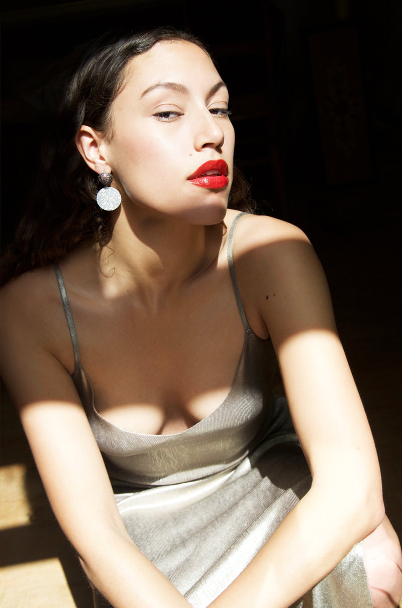 MERCURY BEATS EARRINGS GREY AND WHITE